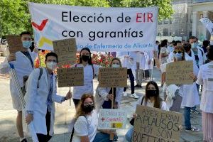 El Colegio de Enfermería de Alicante ha facilitado el desplazamiento gratuito a la protesta contra el sistema de adjudicación de plazas EIR celebrada en Madrid