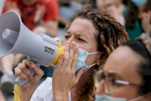 Los sanitarios se manifestarán frente al hospital la Fe para denunciar el cese de 3.000 contratos