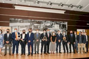 Keros Cerámica, Ferro Spain, Coloronda, Realonda y Sistemas de Diseño Digital logran los Premios Alfa de Oro 2021