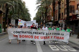 El Colegio de Enfermería de Alicante participó en la manifestación contra la no renovación de los contratos COVID