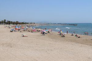 Sagunt declara sus playas libre de humos sin sanciones