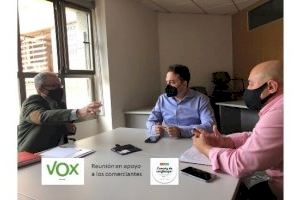 Vox Torrent escucha las propuestas de la Asociación de Comerciantes y Servicios del municipio
