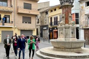 Toni Gaspar visita el nuevo centro polivalente de Villar del Arzobispo financiado por la Diputación de València