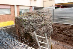 L'Ajuntament realitza unes obres per posar en valor les restes arqueològiques del monument funerari junt al C.E.I.P. José Romeu