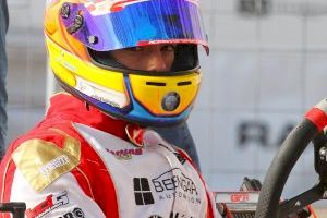 Daniel Briz, la joven promesa alicantina del automovilismo, compite por el Campeonato de España de Karting