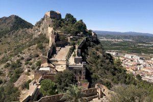 Un hombre se cae desde el castillo de Xàtiva mientras hacía una visita