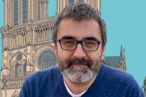 Pedro Cifuentes, Premio Nacional de Educación para el Desarrollo, presenta en La Nau sus novelas gráficas ‘¡Vaya siglo nos espera!’ y ‘El Renacimiento’