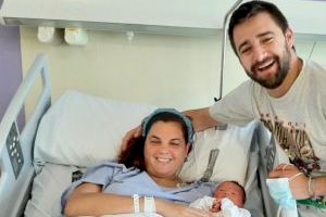 Sandra Gómez da a luz a su primer hijo