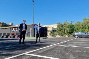 Elda pone en marcha el aparcamiento público de la calle La Madera y mejora el acceso a los Jardines del Vinalopó