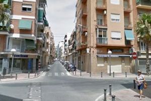 Una motorista resulta herida tras chocar contra un coche en Alicante