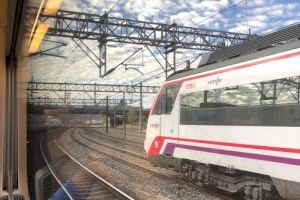 Compromís urgeix al Govern a atendre les reivindicacions de millores als trens i horaris des del Maestrat a Castelló-València