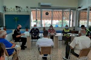Reunión de seguridad con las asociaciones de vecinos de las playas de Alicante