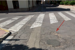 Nuevo pavimento en las calles del Barrio y mejor accesibilidad en la plaza del País Valencià