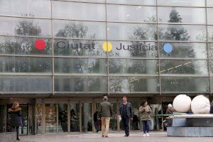 Jutgen a un home per violar a la seua companya de treball a València