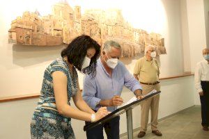 El Museo del Azulejo de Onda suma patrimonio artístico con dos nuevos murales cerámicos de Chillida y Barreira