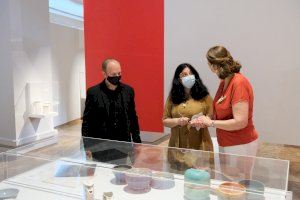 La Nau presenta una exposició que revisa els 40 anys de producte seriat a l’Escola d’Art i Superior de Ceràmica  de Manises