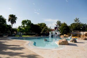 Quart de Poblet abre la piscina de verano y despide la primavera con conciertos y actividades en el Paraje Natural del Turia