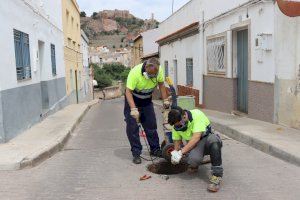 Onda previene las plagas de cucarachas y roedores con un tratamiento en las calles del municipio