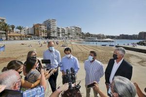 Torrevieja cuenta por segundo año consecutivo con las playas más seguras de España con la incorporación de un servicio de información y control en sus paseos marítimos
