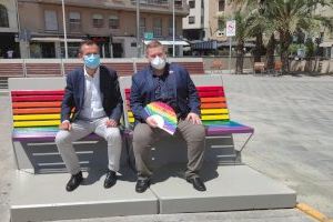 El Centro de Congresos acoge la lectura pública de un manifiesto institucional por el Día del Orgullo LGTBI