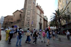 Las mujeres mayores de Valencia ocupan el espacio público para visibilizarse