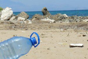 València comença una campanya de conscienciació per a reduir plàstics a les platges