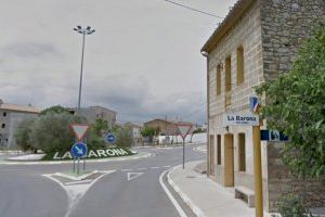 Fallece un conductor tras estrellar su coche contra un muro entre Vall d'Alba y la Barona