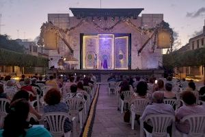 Alfafar recibe la ópera “El tutor burlat” en la plaza del Ayuntamiento
