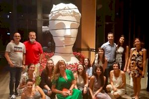 Valencianos en Emiratos, el primer grupo para compartir experiencias de la ‘terreta’