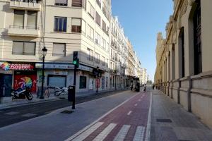 La calle Alacant, cerrada un mes al tráfico por las obras de metrovalencia