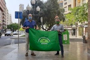 El Ayuntamiento de Alicante promueve la campaña ‘Banderas Verdes’ con Ecovidrio para reforzar el reciclaje en zonas turísticas