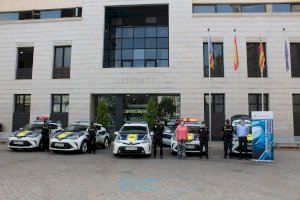 L'Ajuntament renova part del parc mòbil de la Policia Local de Burriana amb 5 nous vehicles patrulla híbrids