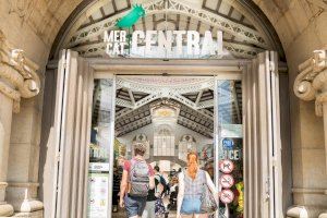Els venedors del Mercat Central rebran ajudes de fins a 4.000 euros per la pademia