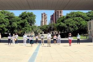 Minuto de silencio en Benidorm por la mujer asesinada ayer en Málaga