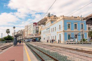 Ferrocarrils de la Generalitat adjudica los trabajos de inspección técnica y la redacción de los proyectos de rehabilitación de edificios y estaciones