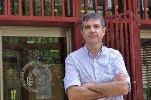 Salvador Moll, elegido nuevo decano de la Facultad de Matemáticas de la Universitat de València