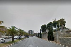 Grave caída de un motorista en Alicante