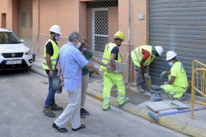 Obras de renovación de la red de abastecimiento de agua potable en las calles Colón, Convent y adyacentes