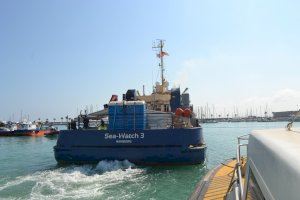 El Sea-Watch 3 zarpa del puerto de Burriana y vuelve al rescate en el Mediterráneo