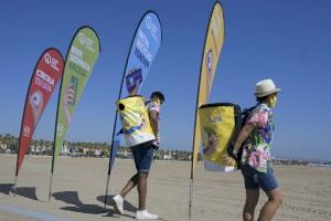 El Ayuntamiento de València y “Cada lata cuenta” fomentan este verano el reciclaje de latas y botes de refrescos en las playas