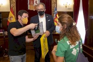 Personal y representantes políticos de la Diputación de Castellón aprenden a separar adecuadamente los residuos
