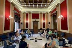 La ‘Entitat Valenciana d’Habitatge i Sòl’ presenta su equipo de mediación al Ayuntamiento de Alcoy