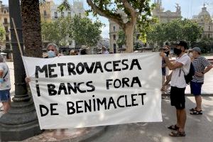 Els veïns de Benimaclet anuncien una manifestació contra el tancat dels solars de Metrovacesa