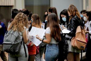 Els estudiants valencians iniciaran el curs 2021-2022 vacunats
