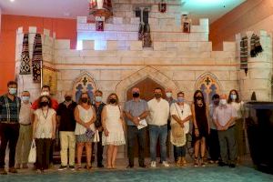 La Vila Joiosa revive sus fiestas de Moros y Cristianos con la inauguración de la exposicón ‘Música, pólvora i desembarc’