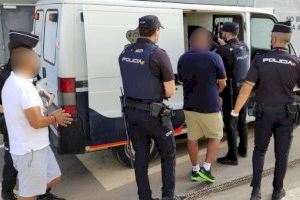 Varios detenidos por robar a extranjeros en el aparcamiento del aeropuerto de Elche