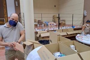 Una parroquia valenciana envía a ayuda humanitaria a Cuba en maletas llevadas por pasajeros