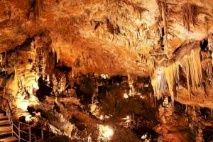 Descubre las cinco cuevas de la Comunitat para soportar las altas temperaturas