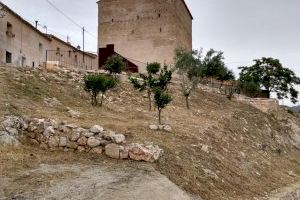 La Diputación de Alicante renueva el convenio para la conservación y reparación del Museo de La Torre de les Maçanes