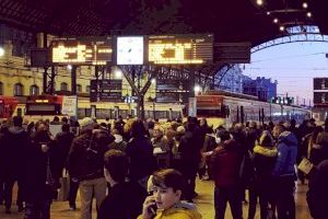 Compromís demana explicacions per les desenes de trens de rodalia cancel·lats diàriament a València